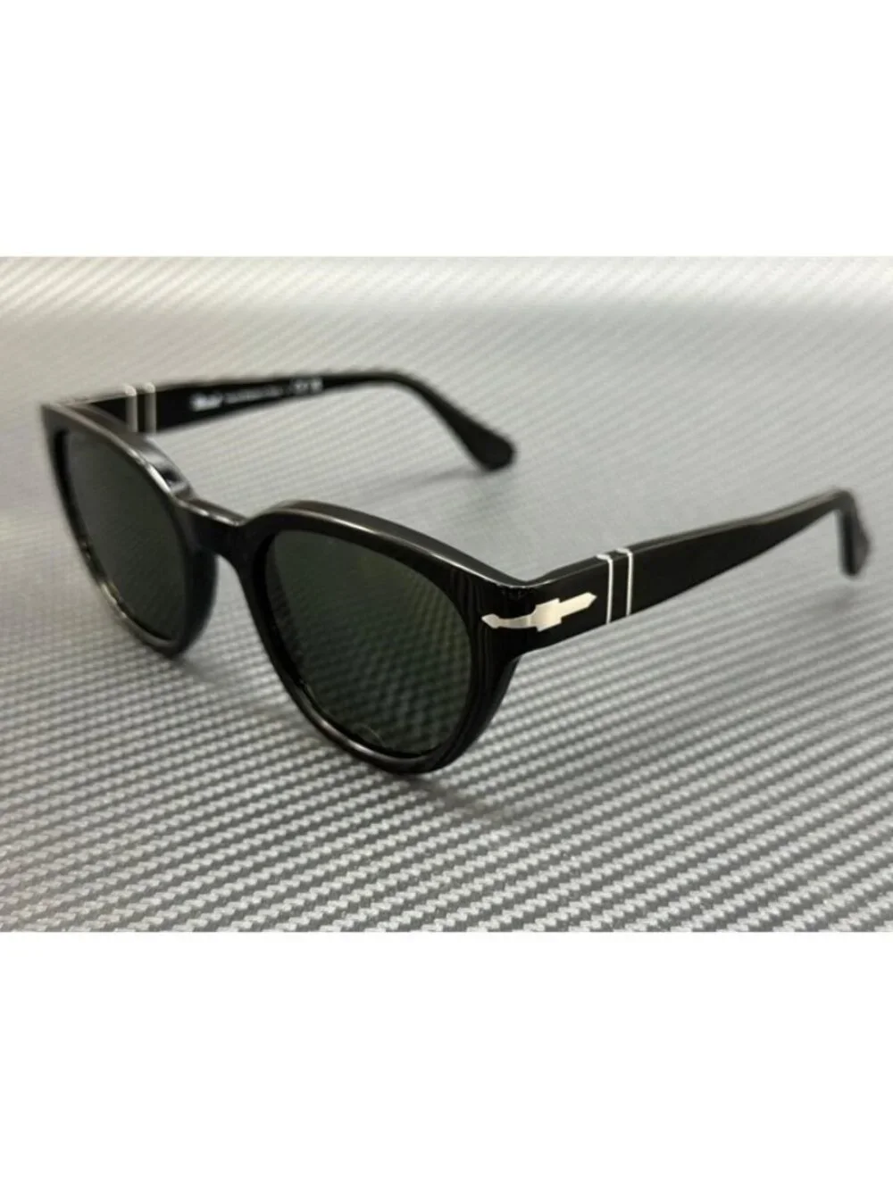 New Persol Men Black Sunglasses 54-22-145